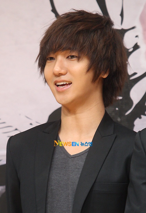 Yesung of Super Junior to Perform Theme Song for "Cinderella’s Sister" on Music Bank