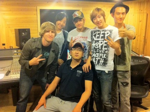 JD Relic’s Trip to Korea; Meets Up With U-Kiss