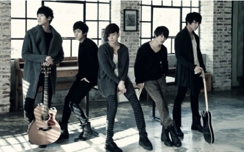 FT Island Performs Inkigayo Comeback