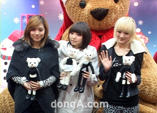 Miss A Teddy Bears