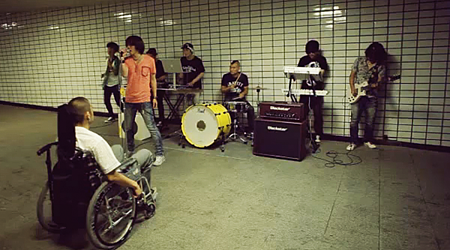 YB VS RRM “Sneakers” MV