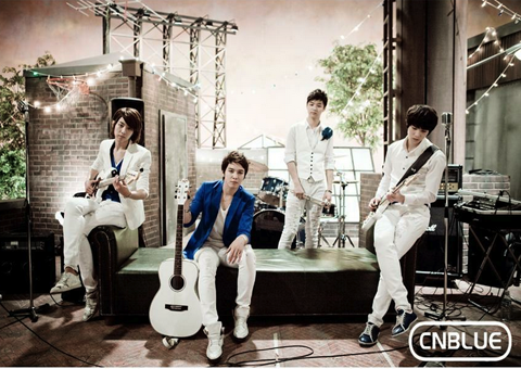 CNBlue Boasts Great Teamwork + Jung Yong Hwa Likes to Gossip?!