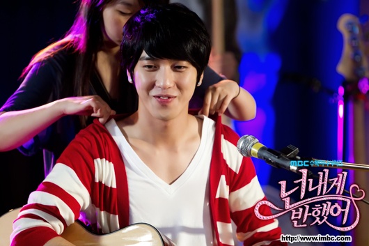 “Heartstrings” Episode 11 Preview