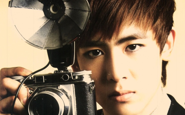 The Search For Nichkhun’s Missing Belly Button