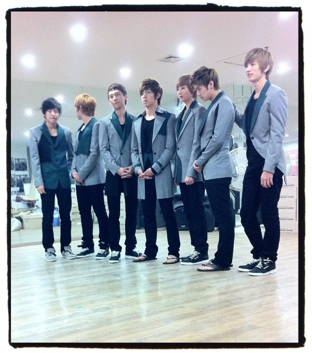 Kevin Woo: "Today is U-KISS’s 3rd Year Anniversary of Our First Stage"