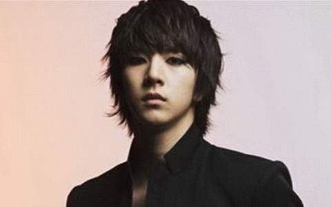 MBLAQ’s Thunder Shows Off His New Look