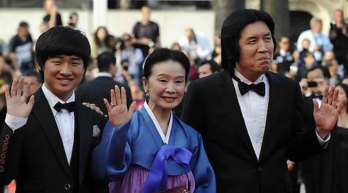 Veteran Actress Yoon Jung Hee to Receive Lifetime Achievement Award